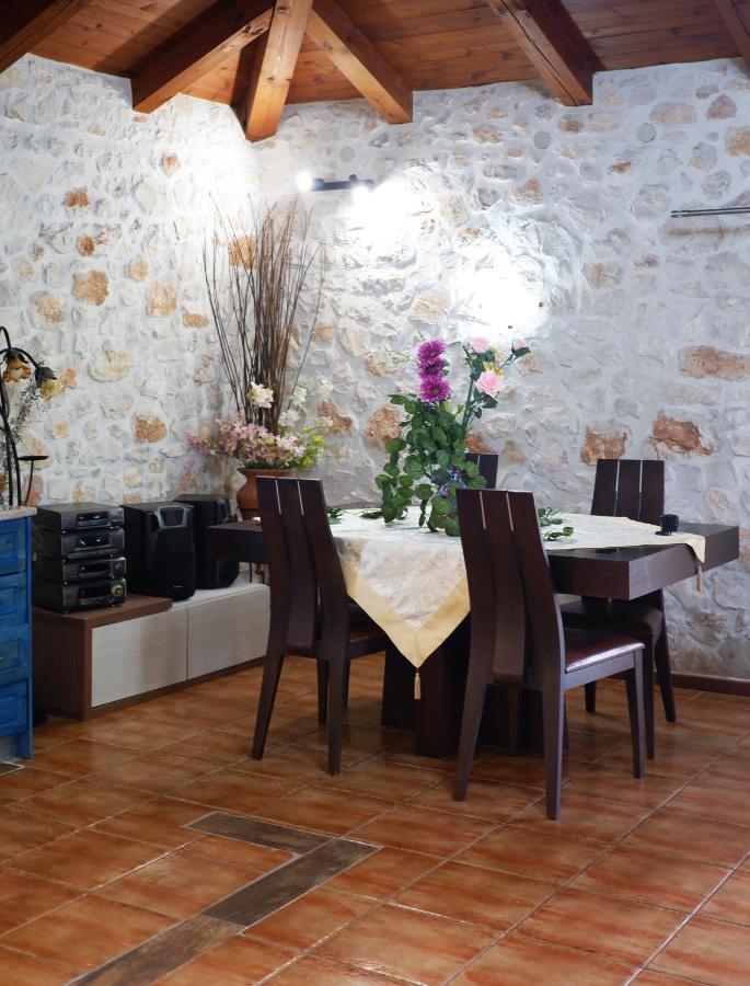 Ferienhaus Constantis Kalamákion
